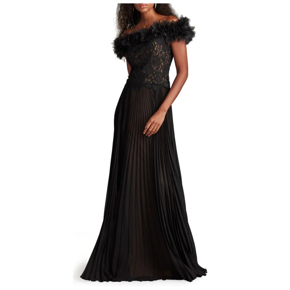 NEW Tadashi Shoji Off the Shoulder Lace Bodice Gown Size 4